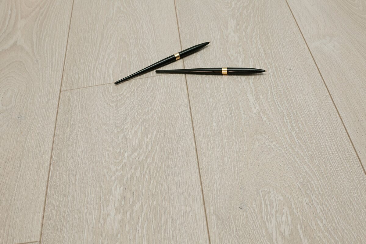 Ламинат Ecoflooring Chateau 6133 Дуб Баалон 34 класс, 12 мм